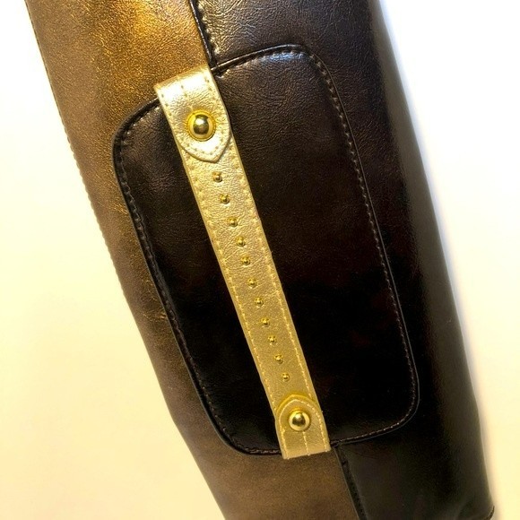 Brown & bronze clutch with gold wrist strap - Picture 3 of 8